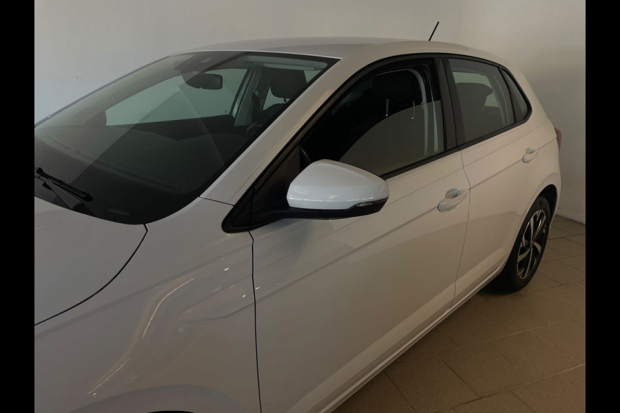 Volkswagen Polo 1.0 TSI Life Business Multimedia CLIMA CRUISE PARKEERSENSOREN APPLE CARPLAY STOELVERWARMING TREKHAAK NIEUW MODEL