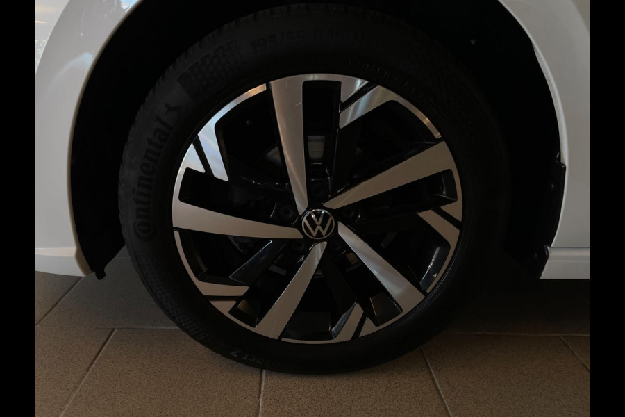 Volkswagen Polo 1.0 TSI Life Business Multimedia CLIMA CRUISE PARKEERSENSOREN APPLE CARPLAY STOELVERWARMING TREKHAAK NIEUW MODEL
