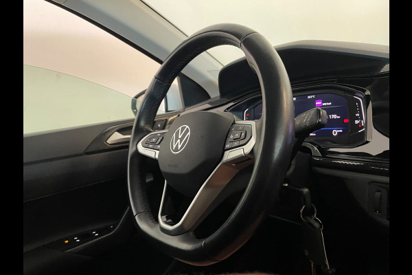 Volkswagen Polo 1.0 TSI Life Business Multimedia CLIMA CRUISE PARKEERSENSOREN APPLE CARPLAY STOELVERWARMING TREKHAAK NIEUW MODEL