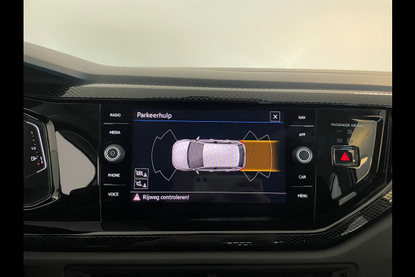 Volkswagen Polo 1.0 TSI Life Business Multimedia CLIMA CRUISE PARKEERSENSOREN APPLE CARPLAY STOELVERWARMING TREKHAAK NIEUW MODEL