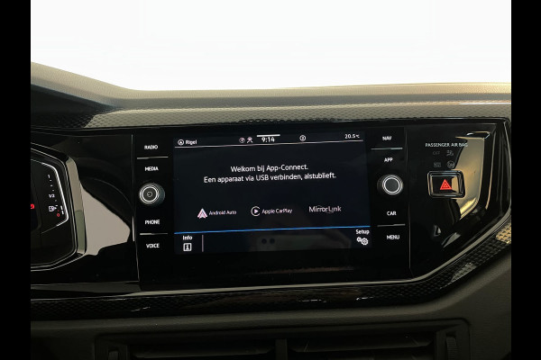 Volkswagen Polo 1.0 TSI Life Business Multimedia CLIMA CRUISE PARKEERSENSOREN APPLE CARPLAY STOELVERWARMING TREKHAAK NIEUW MODEL