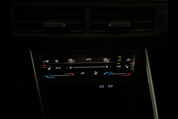 Volkswagen Polo 1.0 TSI Life Business Multimedia CLIMA CRUISE PARKEERSENSOREN APPLE CARPLAY STOELVERWARMING TREKHAAK NIEUW MODEL