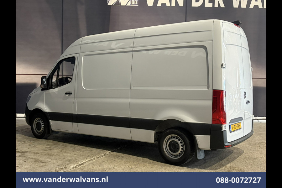 Mercedes-Benz Sprinter 315 CDI 150pk L2H2 Euro6 Airco | Camera | Apple Carplay | Cruisecontrol | Chauffeursstoel | Leder Android Auto, Parkeersensoren, Bijrijdersbank