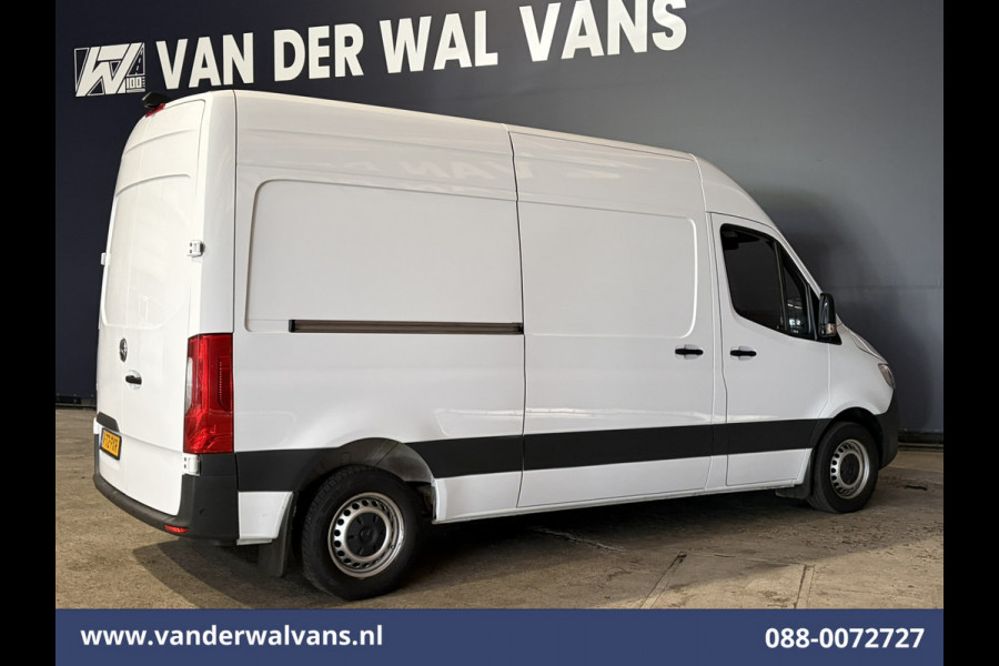 Mercedes-Benz Sprinter 315 CDI 150pk L2H2 Euro6 Airco | Camera | Apple Carplay | Cruisecontrol | Chauffeursstoel | Leder Android Auto, Parkeersensoren, Bijrijdersbank