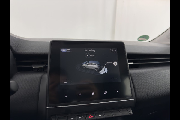 Renault Clio 1.6 E-Tech Hybrid 145 Equilibre (INCL.BTW) Aut. *FULL-LED | COMFORT-SEATS | CARPLAY | KEYLESS | DAB+ | ECC | PDC | CRUISE | TOWBAR*