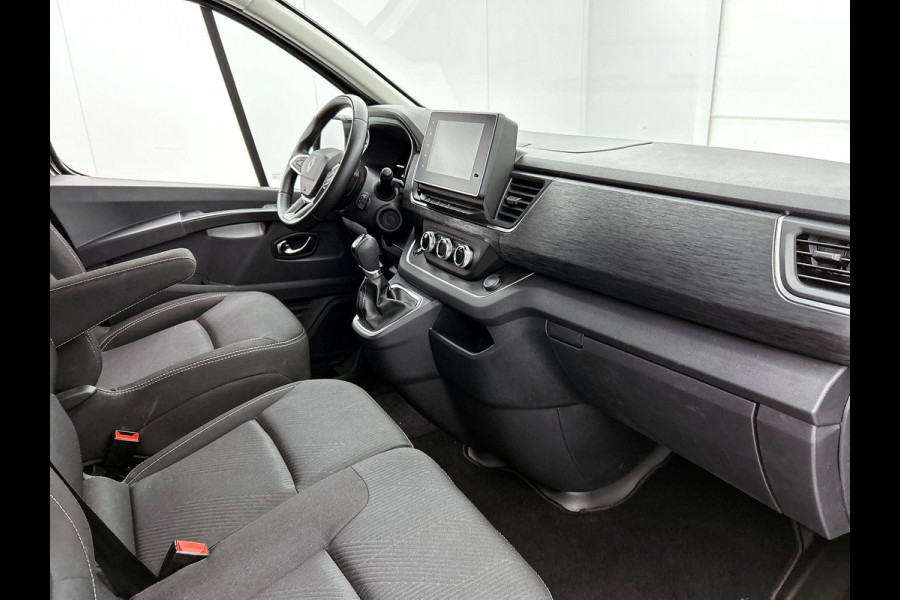 Renault Trafic 2.0 Blue dC1 150PK L2H1 Dubbele Cabine Automaat Navigatie Airco Lichtmetalen velgen Betimmering Trekhaak Camera Parkeer sensoren  Dab
