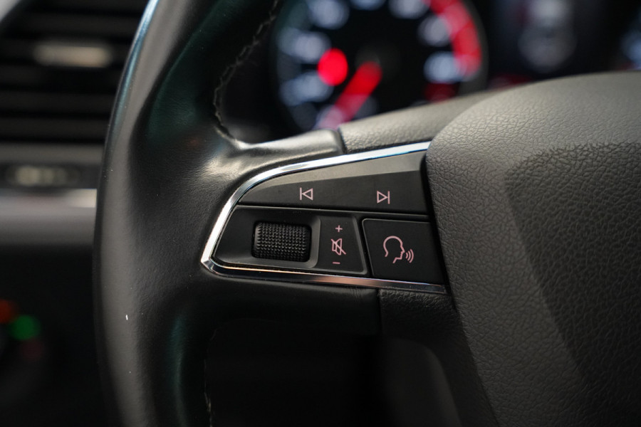 Seat Leon ST 1.0 EcoTSI Style Business Intense Navigatie CruiseControl Trekhaak!