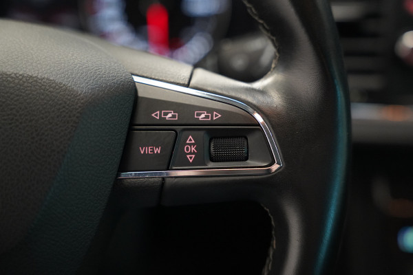 Seat Leon ST 1.0 EcoTSI Style Business Intense Navigatie CruiseControl Trekhaak!