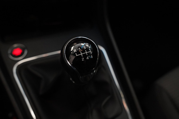 Seat Leon ST 1.0 EcoTSI Style Business Intense Navigatie CruiseControl Trekhaak!