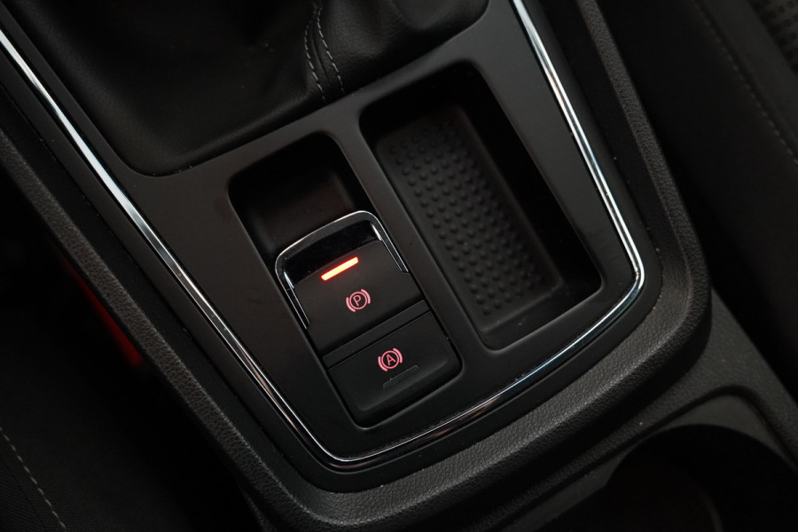 Seat Leon ST 1.0 EcoTSI Style Business Intense Navigatie CruiseControl Trekhaak!