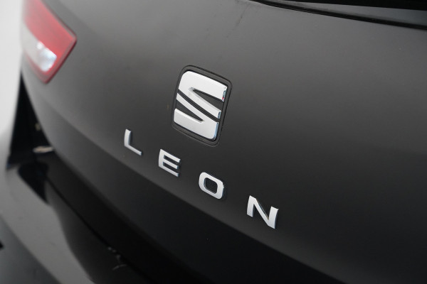 Seat Leon ST 1.0 EcoTSI Style Business Intense Navigatie CruiseControl Trekhaak!