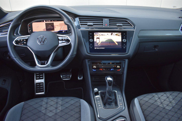 Volkswagen Tiguan 1.5 TSI R-Line Black Style | IQ.LIGHT | DEALER OND. | PANODAK | ADAPTIEVE CRUISE CONTROLE