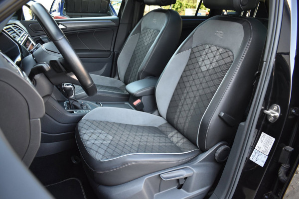 Volkswagen Tiguan 1.5 TSI R-Line Black Style | IQ.LIGHT | DEALER OND. | PANODAK | ADAPTIEVE CRUISE CONTROLE