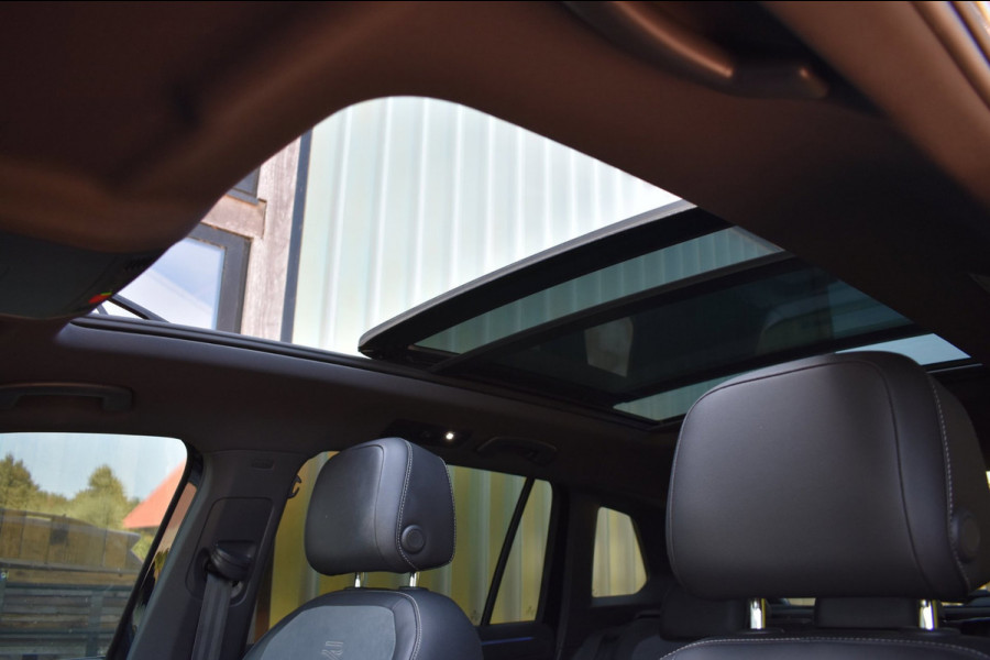 Volkswagen Tiguan 1.5 TSI R-Line Black Style | IQ.LIGHT | DEALER OND. | PANODAK | ADAPTIEVE CRUISE CONTROLE
