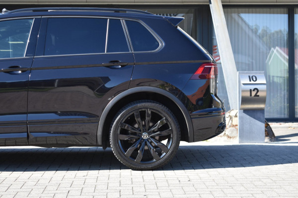 Volkswagen Tiguan 1.5 TSI R-Line Black Style | IQ.LIGHT | DEALER OND. | PANODAK | ADAPTIEVE CRUISE CONTROLE