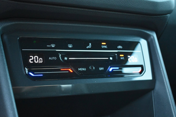 Volkswagen Tiguan 1.5 TSI R-Line Black Style | IQ.LIGHT | DEALER OND. | PANODAK | ADAPTIEVE CRUISE CONTROLE