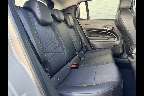 Jeep Avenger Summit 54 kWh SOH 96% Clima Camera Cruise Carplay PDC voor en achter Half Leder