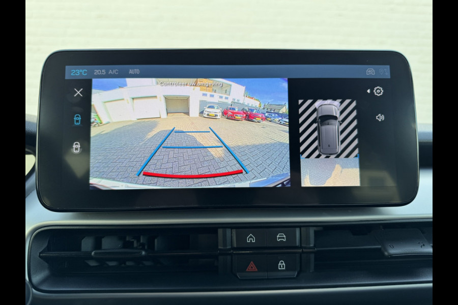 Jeep Avenger Summit 54 kWh SOH 96% Clima Camera Cruise Carplay PDC voor en achter Half Leder