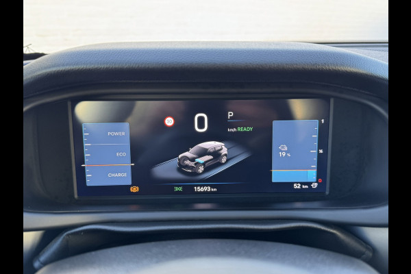 Jeep Avenger Summit 54 kWh SOH 96% Clima Camera Cruise Carplay PDC voor en achter Half Leder