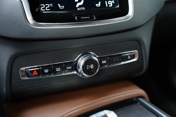 Volvo XC90 2.0 T8 Twin Engine AWD Inscription / Polestar / Bowers & Wilkins / Panoramadak / 1e Eigenaar