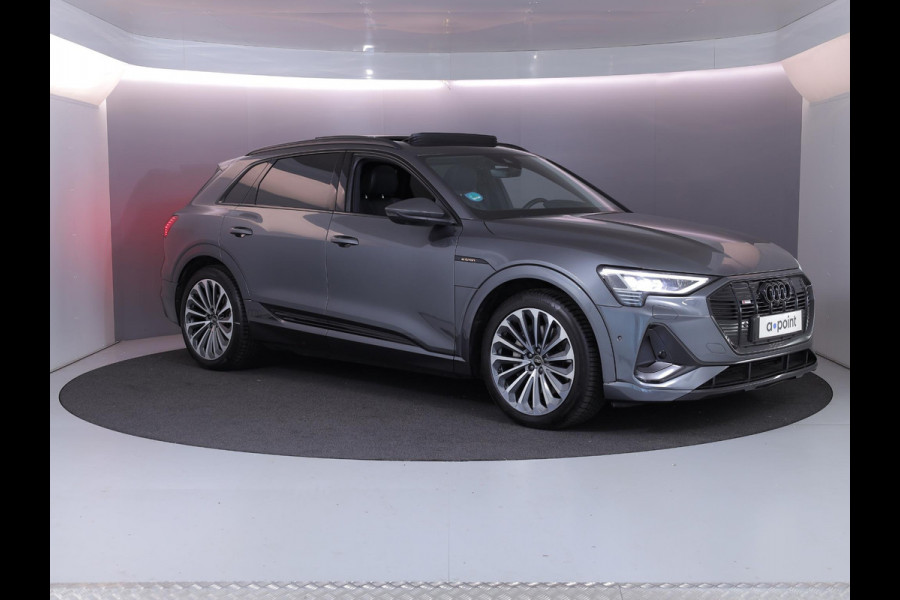 Audi e-tron 55 quattro S edition 95 kWh 408 pk | SOH 95,17% | Navigatie | Panoramadak | Parkeersensoren | Rondomzicht camera | B&O Soundsystem | Head-up display | Lederen bekleding | S-Line |