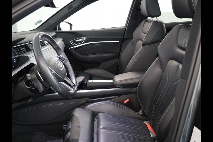 Audi e-tron 55 quattro S edition 95 kWh 408 pk | SOH 95,17% | Navigatie | Panoramadak | Parkeersensoren | Rondomzicht camera | B&O Soundsystem | Head-up display | Lederen bekleding | S-Line |