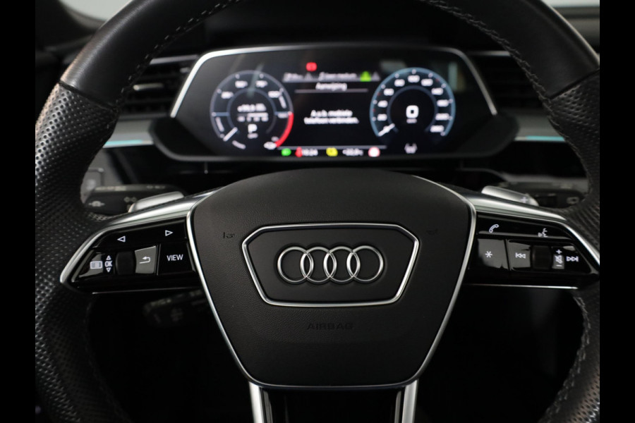 Audi e-tron 55 quattro S edition 95 kWh 408 pk | SOH 95,17% | Navigatie | Panoramadak | Parkeersensoren | Rondomzicht camera | B&O Soundsystem | Head-up display | Lederen bekleding | S-Line |
