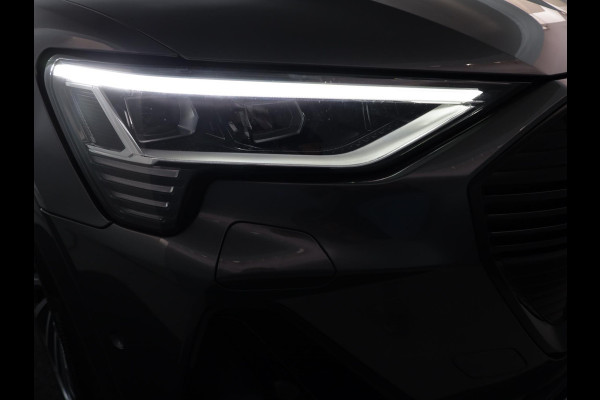 Audi e-tron 55 quattro S edition 95 kWh 408 pk | SOH 95,17% | Navigatie | Panoramadak | Parkeersensoren | Rondomzicht camera | B&O Soundsystem | Head-up display | Lederen bekleding | S-Line |