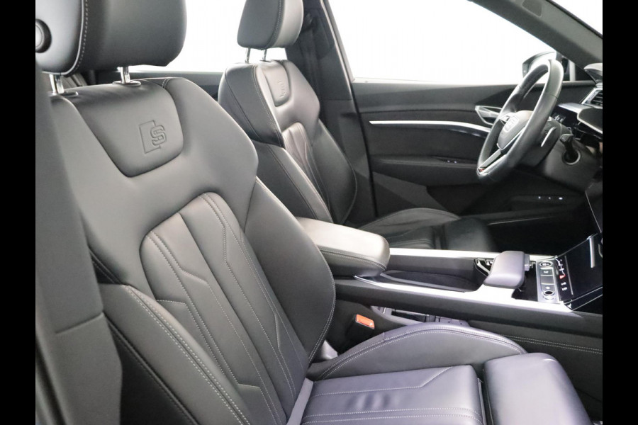 Audi e-tron 55 quattro S edition 95 kWh 408 pk | SOH 95,17% | Navigatie | Panoramadak | Parkeersensoren | Rondomzicht camera | B&O Soundsystem | Head-up display | Lederen bekleding | S-Line |