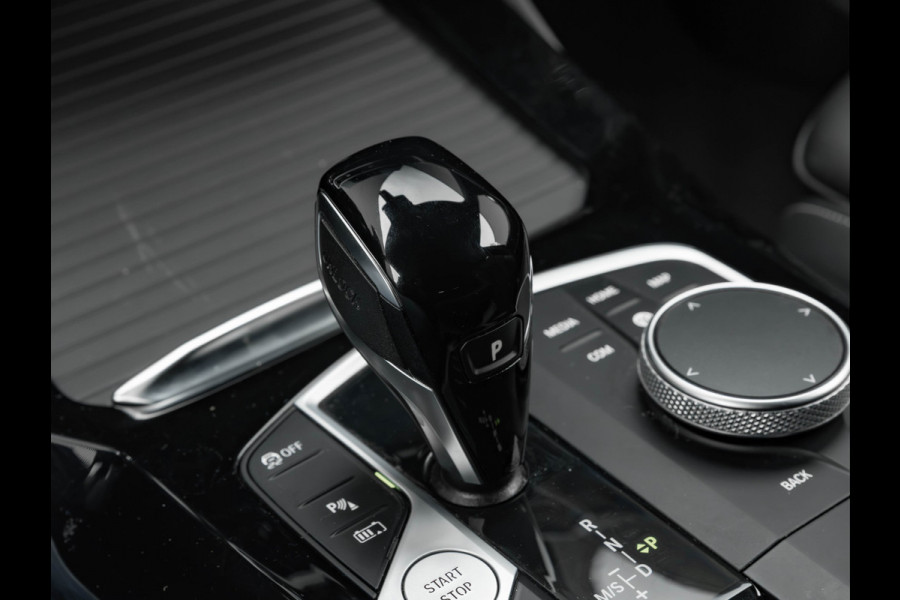 BMW X3 xDrive30e M-Sport - Trekhaak - Adaptive Cruise Control - Hifi - Camera