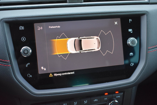 Seat Ibiza 1.0 TSI FR Business Intense Plus | STOELVERWARMING | ADAPT. CRUISE CONTROLE | BEATS | CAMERA | NAP | APPLE CARPLAY