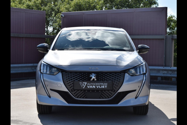 Peugeot e-208 EV GT Pack 50 kWh l voorstoelen verwarmd l adaptief cruise control l Apple Carplay/Android Auto l Alcantara bekleding