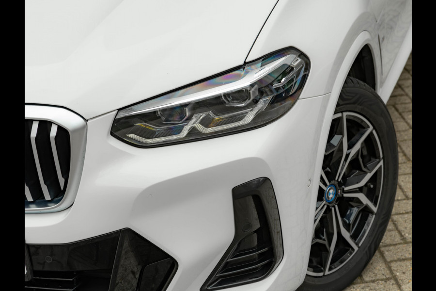 BMW X3 xDrive30e M-Sport - Trekhaak - Adaptive Cruise Control - Hifi - Camera