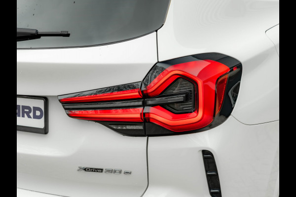 BMW X3 xDrive30e M-Sport - Trekhaak - Adaptive Cruise Control - Hifi - Camera