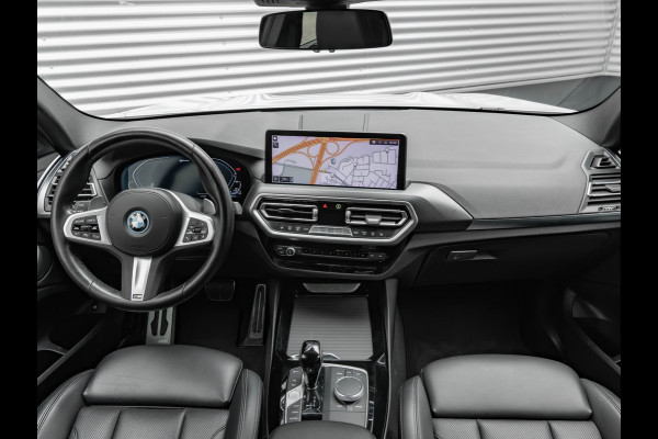 BMW X3 xDrive30e M-Sport - Trekhaak - Adaptive Cruise Control - Hifi - Camera