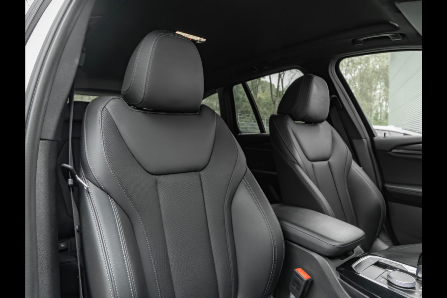 BMW X3 xDrive30e M-Sport - Trekhaak - Adaptive Cruise Control - Hifi - Camera