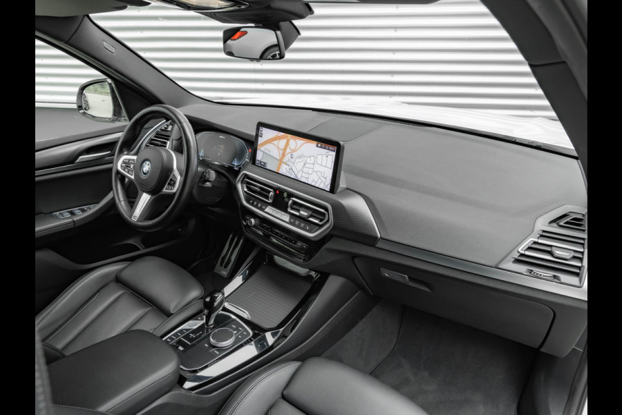 BMW X3 xDrive30e M-Sport - Trekhaak - Adaptive Cruise Control - Hifi - Camera