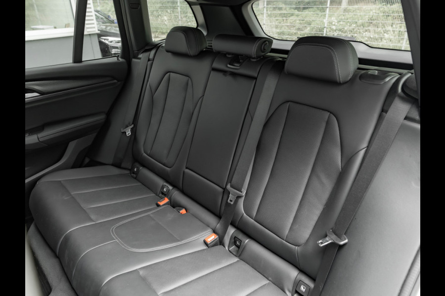 BMW X3 xDrive30e M-Sport - Trekhaak - Adaptive Cruise Control - Hifi - Camera