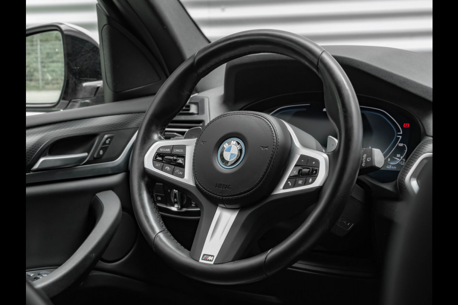 BMW X3 xDrive30e M-Sport - Trekhaak - Adaptive Cruise Control - Hifi - Camera