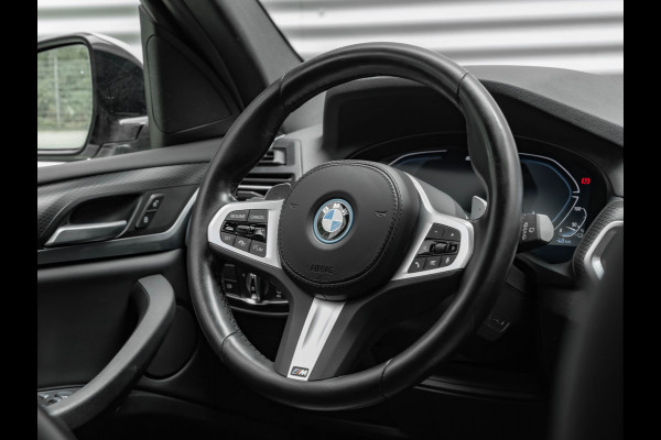 BMW X3 xDrive30e M-Sport - Trekhaak - Adaptive Cruise Control - Hifi - Camera