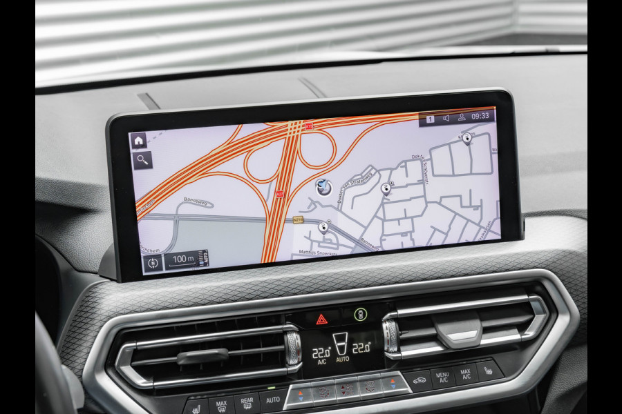 BMW X3 xDrive30e M-Sport - Trekhaak - Adaptive Cruise Control - Hifi - Camera