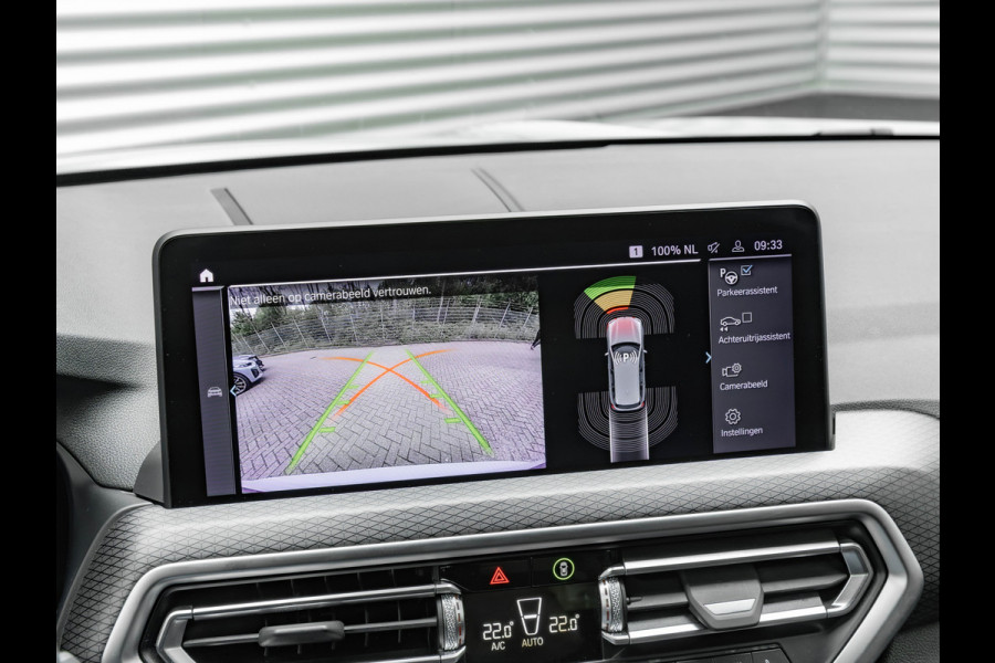 BMW X3 xDrive30e M-Sport - Trekhaak - Adaptive Cruise Control - Hifi - Camera