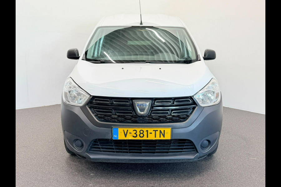 Dacia Dokker 1.5 dCi 75 Essential Navigatie Bluetooth Cruise Control Trekhaak zijschuifdeur  airco LEES OPMERKINGEN