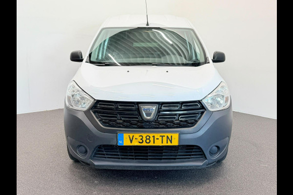Dacia Dokker 1.5 dCi 75 Essential Navigatie Bluetooth Cruise Control Trekhaak zijschuifdeur  airco LEES OPMERKINGEN
