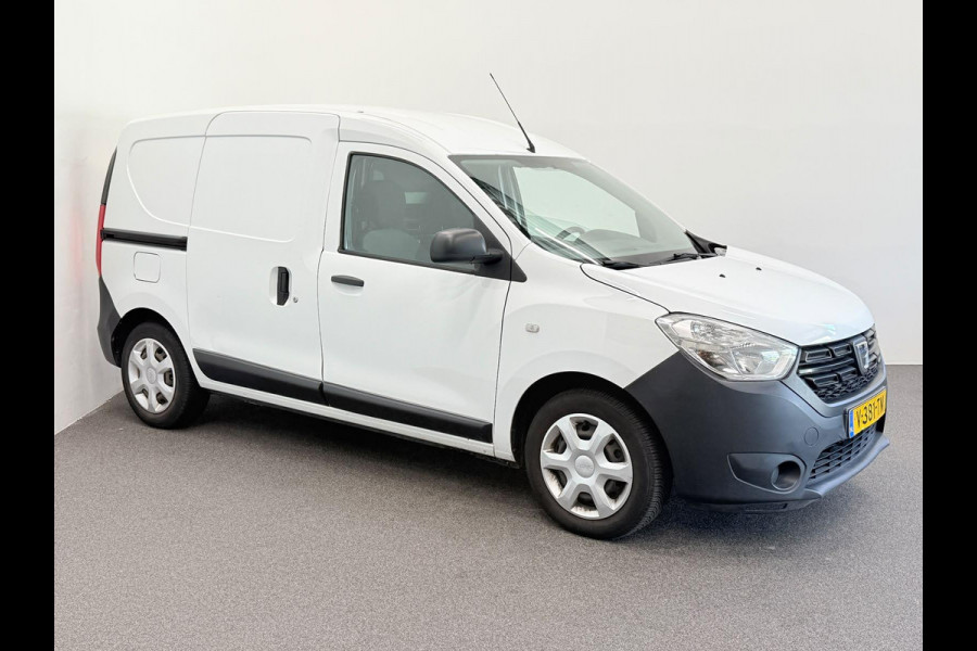 Dacia Dokker 1.5 dCi 75 Essential Navigatie Bluetooth Cruise Control Trekhaak zijschuifdeur  airco LEES OPMERKINGEN