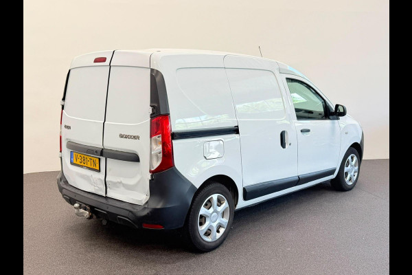 Dacia Dokker 1.5 dCi 75 Essential Navigatie Bluetooth Cruise Control Trekhaak zijschuifdeur  airco LEES OPMERKINGEN