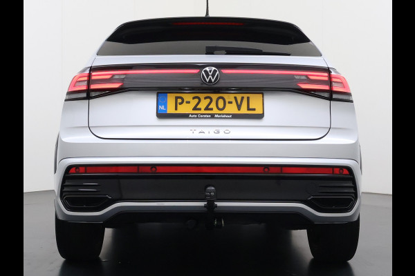 Volkswagen Taigo 1.0TSI Automaat R-Line Panoramadak Camera Adap.Cruise Trekhaak Stoelverwarming Apple Carplay Android Auto Navi Ecc Draadloze telefoonlader Keyless Lmv DAB Bluetooth IQ Light Pdc Isofix Privacy Glas Led Rijstrooksensor 1100KG Trekgewicht