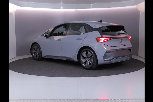 CUPRA Born Essential 62 kWh 204 pk | Private lease vanaf €612 | Navigatie via App | Parkeersensoren | Autom. airco | Lichtmetalen velgen 18" |