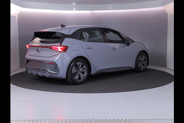 CUPRA Born Essential 62 kWh 204 pk | Private lease vanaf €612 | Navigatie via App | Parkeersensoren | Autom. airco | Lichtmetalen velgen 18" |