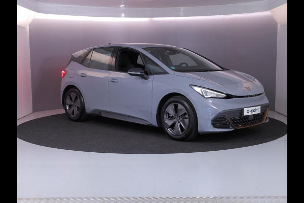 CUPRA Born Essential 62 kWh 204 pk | Private lease vanaf €612 | Navigatie via App | Parkeersensoren | Autom. airco | Lichtmetalen velgen 18" |